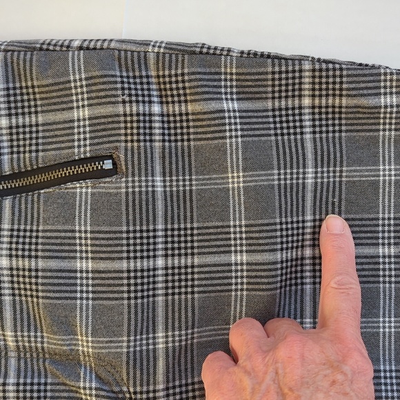 Hollister Plaid Ultra High Rise Viscose Blend Pants LARGE Black Gray White - Picture 16 of 16